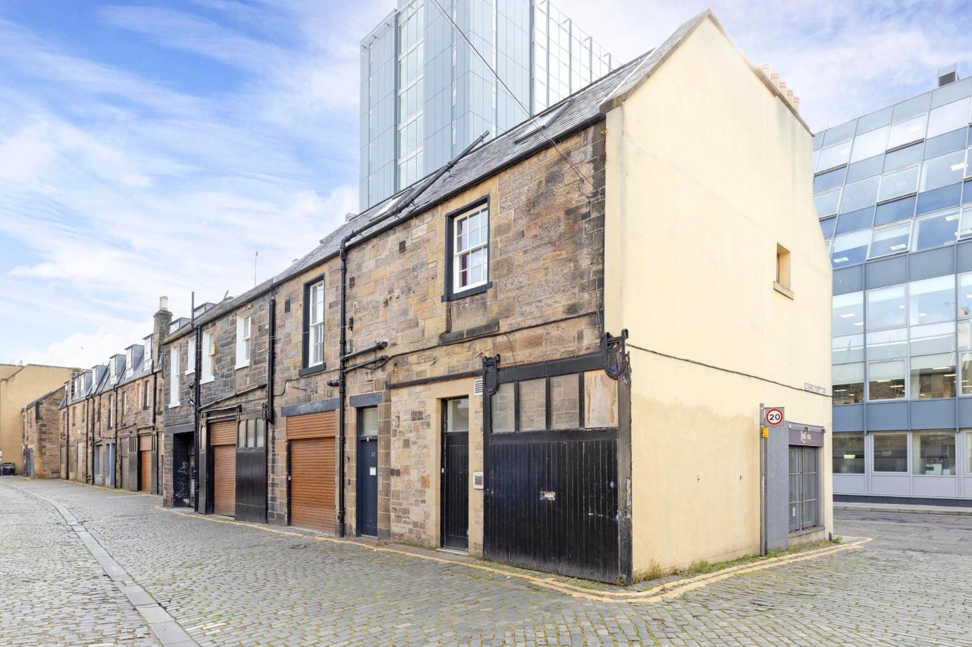 Joivy Superb Flats In The Heart Of Edinburgh — Photos 2